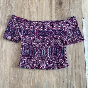 🌸Smocked off the shoulder crop top